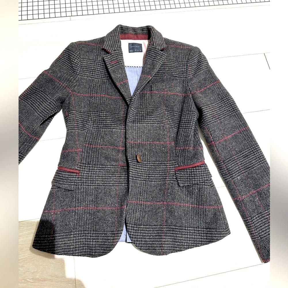 Zara Basic Women’s Plaid Blazer